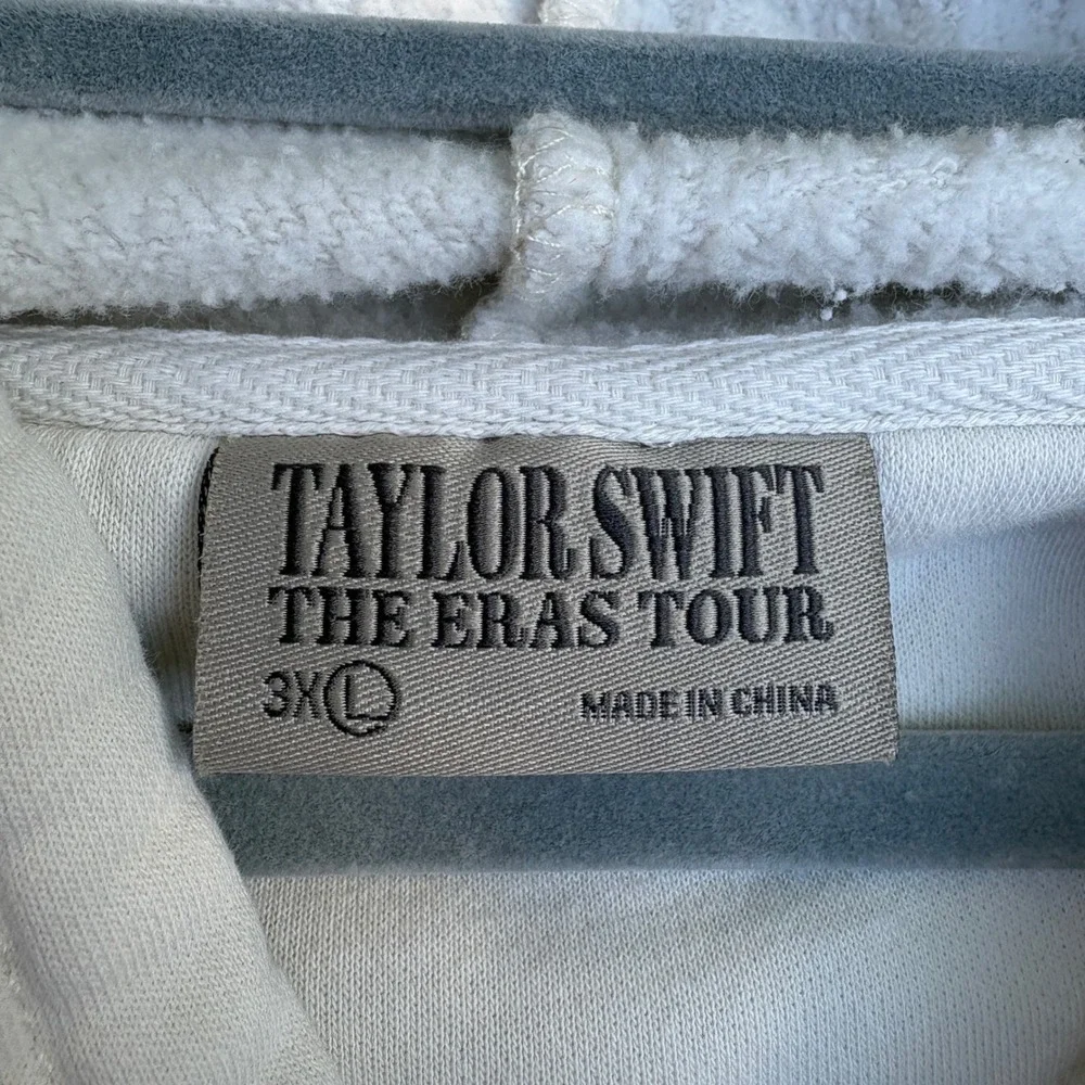Taylor Swift Womens 3XL The Eras Tour Hoodie Cream Back Graphic Concert Merch - Picture 3 of 6